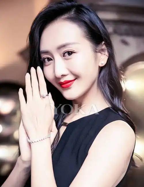 王鸥何九华真相大白！
这下算是捋清楚了，王鸥和何九华两人都没有撒谎。
 
何九华