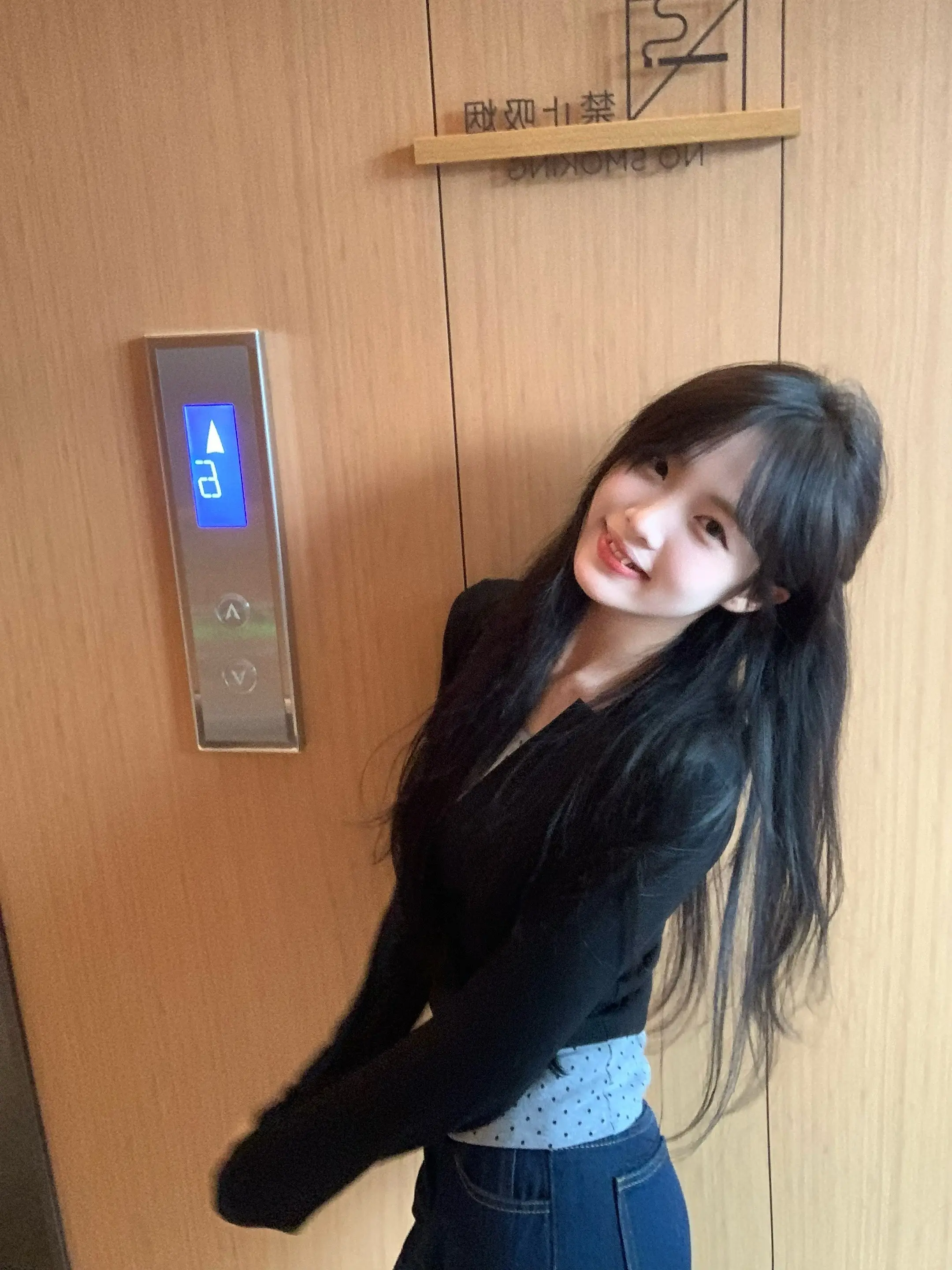 活得不如蟑螂 至少蟑螂还有妹子为它尖叫。