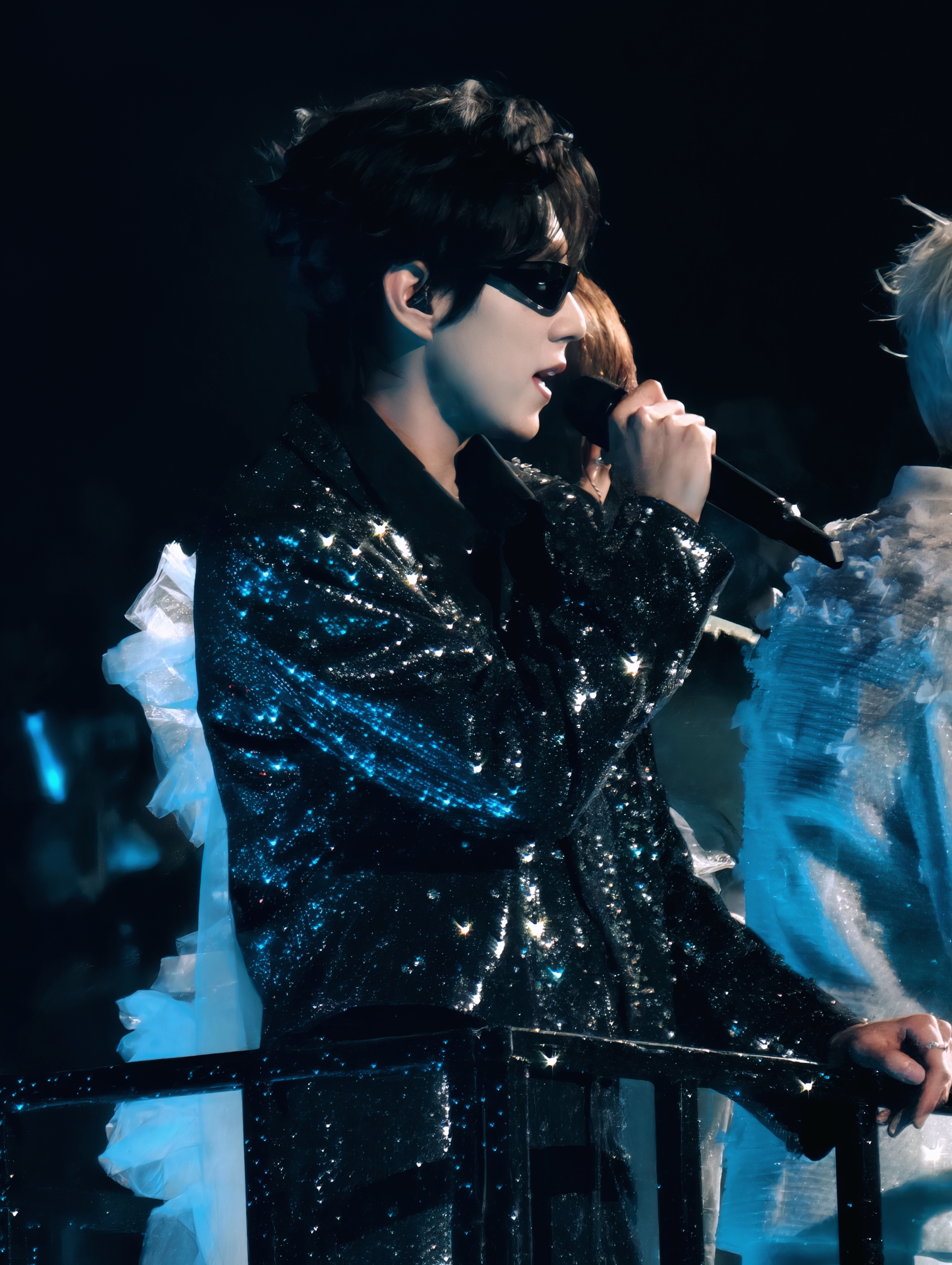 十个勤天南京演唱会打卡📷谁能的这个戴墨镜出场的赵一博好权威的颜值🥹赵一博戴墨