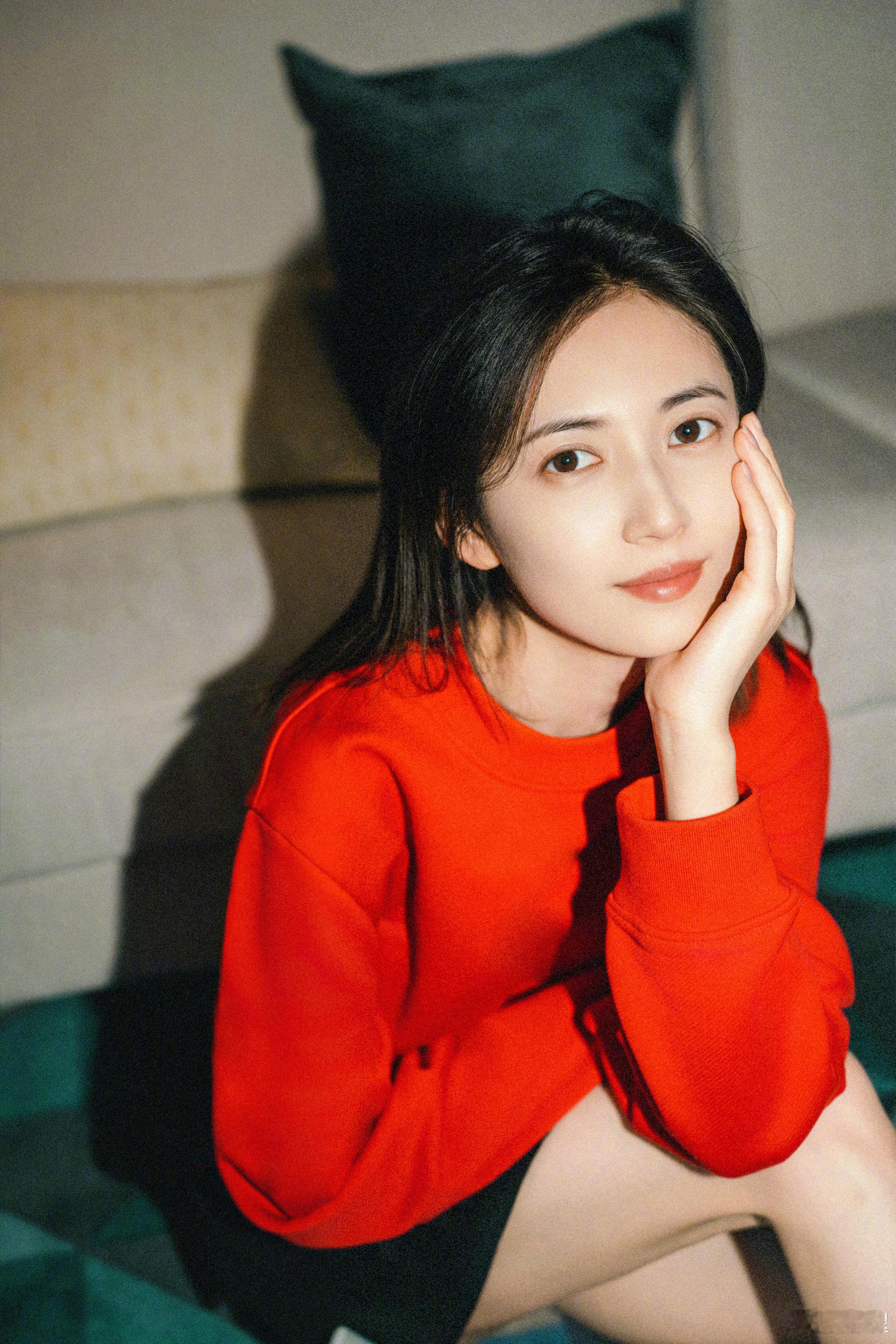陈钰琪 🌺 龙年新造型，红红火火 ​​​