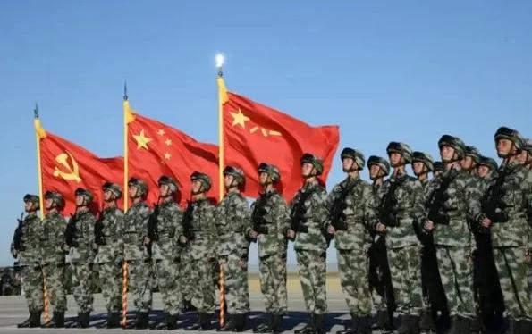 军队再强大，经济再富足，武器再尖端，没有伟大领袖的引领，终究难以凝聚成真正的国力