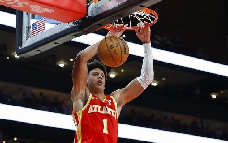 1.5亿先生暴走！创造76年新纪录，冲全明星，特雷杨2.2亿没戏了
1.5亿被打