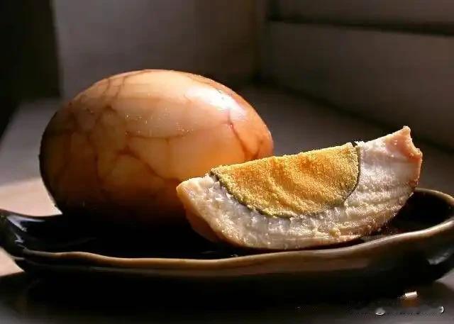 茶叶蛋背后：两岸认知差异的有趣解码
 
2013年，台湾教授一句"大陆人吃不起茶