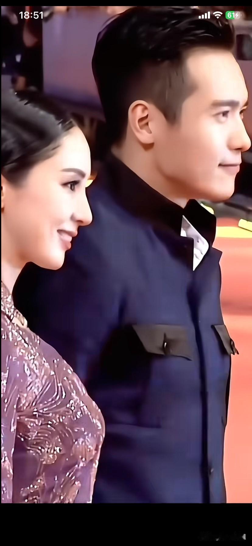 看看董璇没离婚前，眼睛亮晶晶的，精神状态特别好，一副幸福小女人的样子！依偎在高云