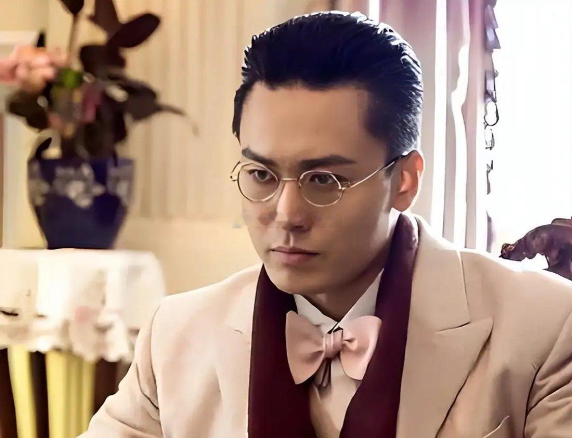 同样出演解九爷，《南部档案》季肖冰和《老九门》杨紫茳有何不同 