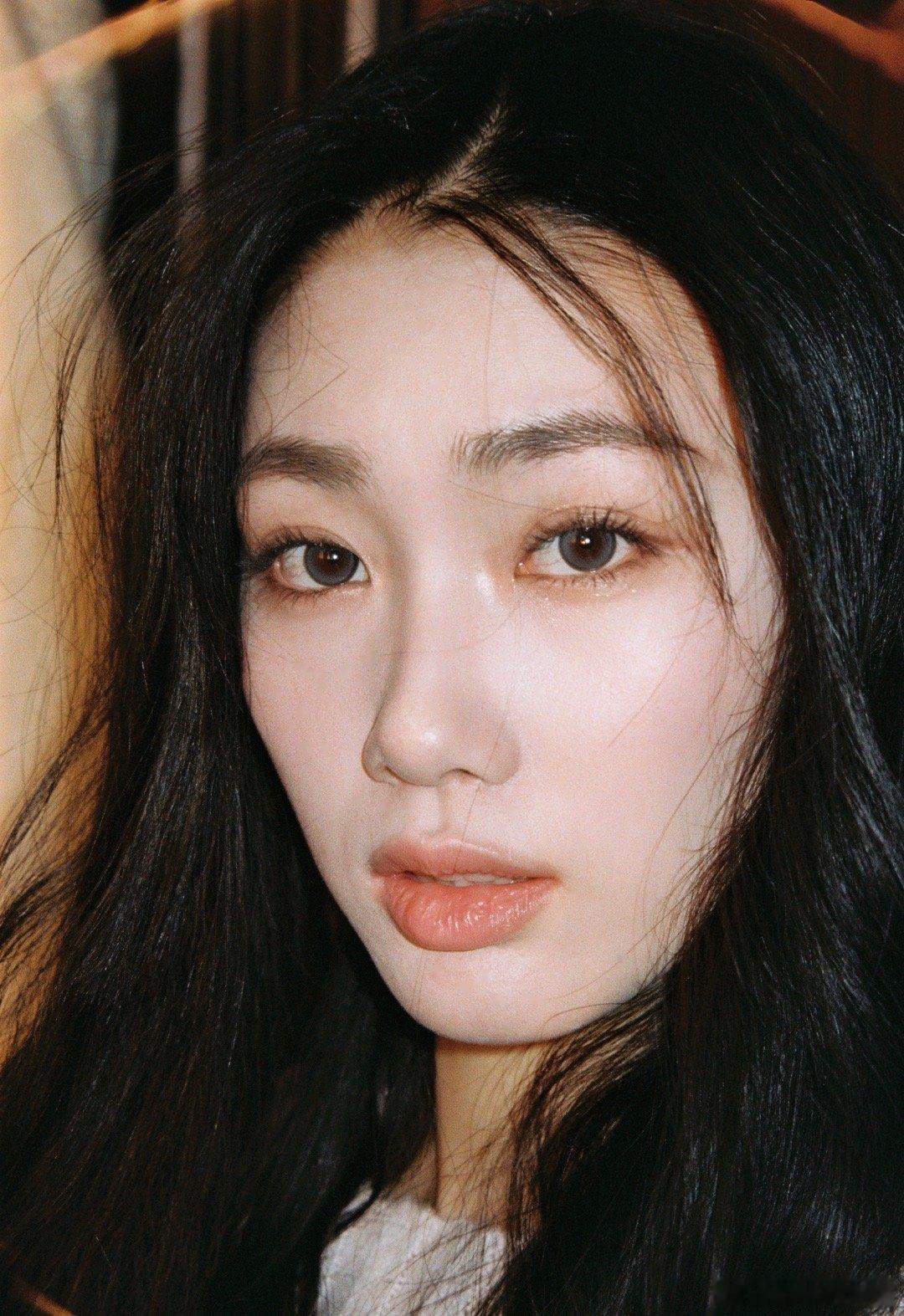 闪光灯是另一个世界的入口🎞️ ​​​