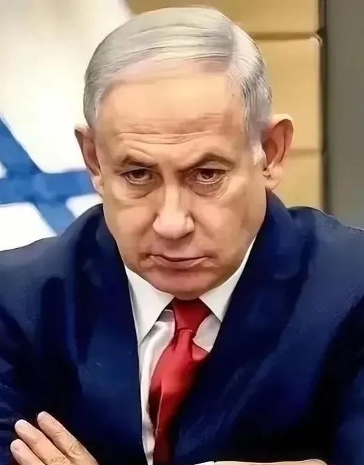 以色列总理迅速表态
4月25日晚，华盛顿的希尔顿酒店里，本应是白宫记者协会晚宴的