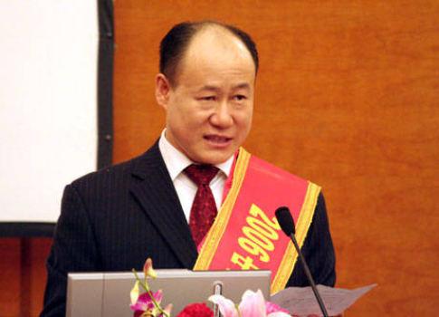 曾经隆动一时的蚁力神天玺集团董事长王奉友诈骗事件，那王奉友现在生活得好吗？196