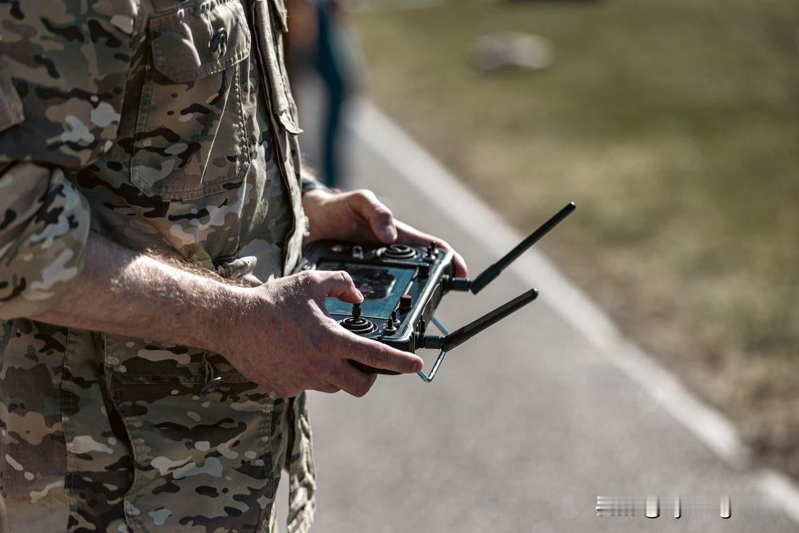 🇩🇰🇰🇪 丹麦向肯尼亚海军捐赠UPTEKO无人机

作为丹麦外交部非洲战