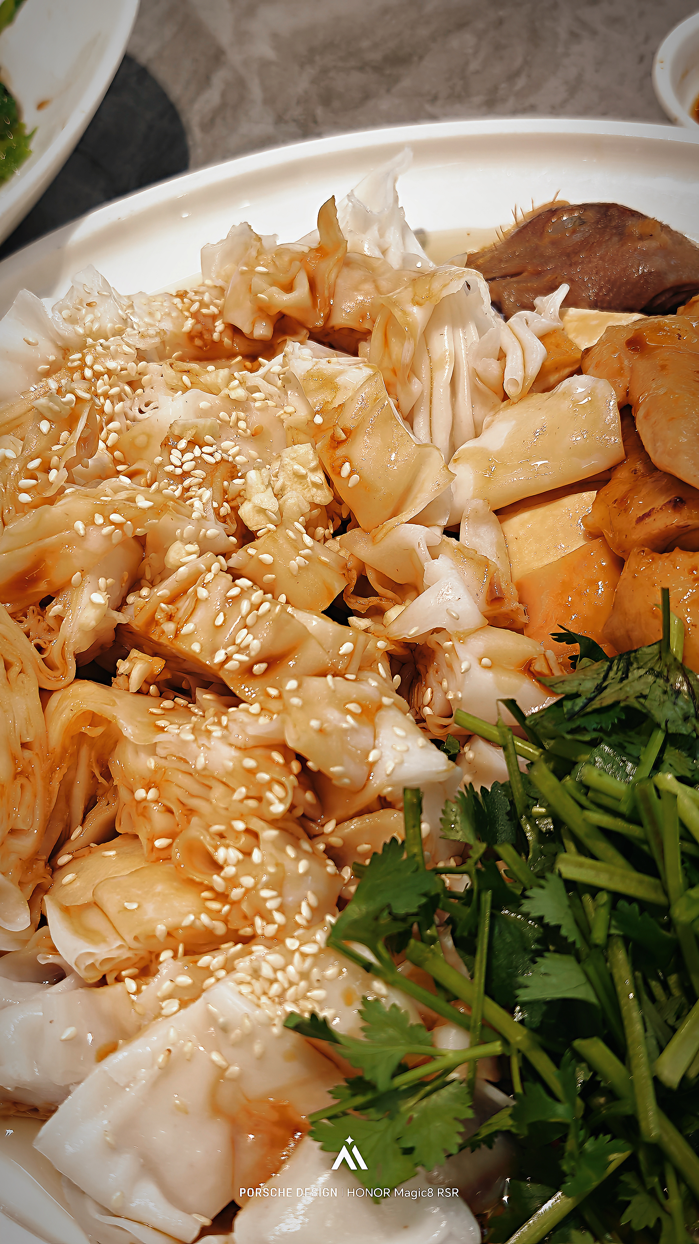 香油鸡捞粉，定位丢给你了，味道，一流，不过记得电杯茶 广州·朋悦酒家