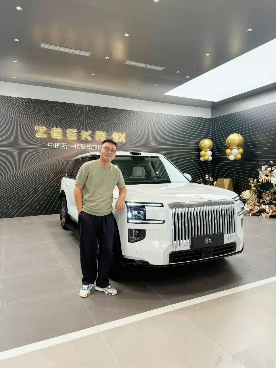 提车半年，跑了整整两万公里，说句真心话，极氪9X至今仍是我50万级里的首选，没有