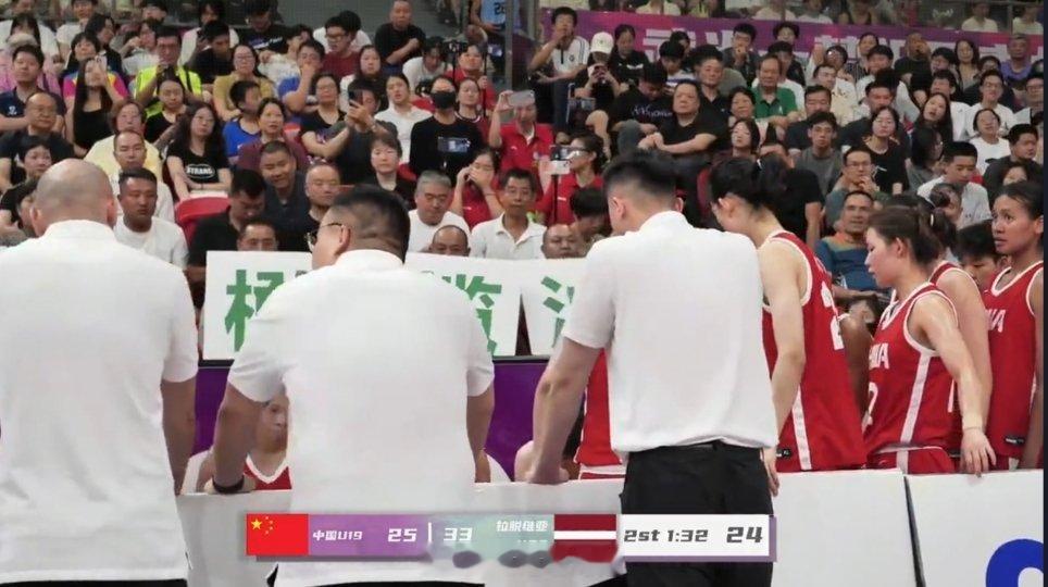 U19女篮这个细节啊。。。。。。也是这里差一点那里差一点，各种差一点，然后就是到