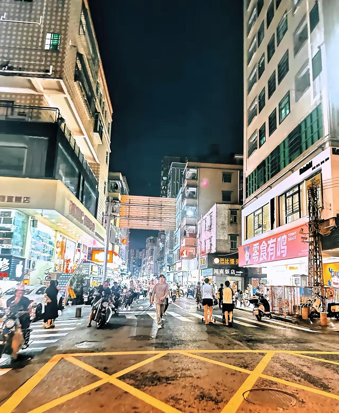 湖北，一男子和女友同居10年，俩人和女友的母亲住在一起，女友是独生女，可没想到，
