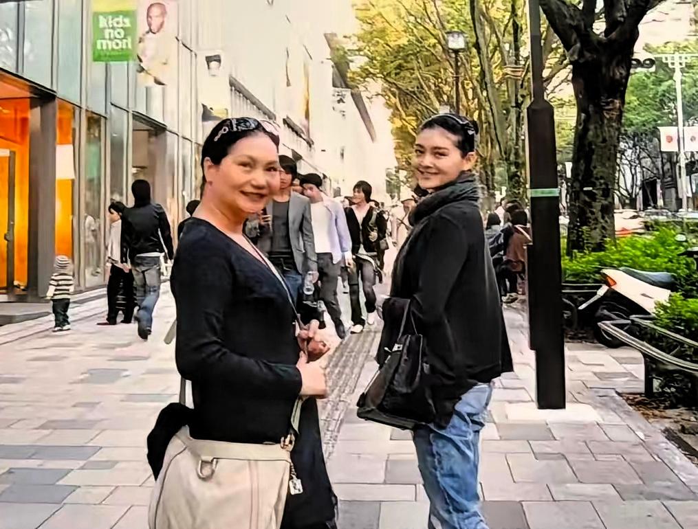 谁能料到，一场本该满是祝福的生日，却因为一段文字，戳破无数人内心柔软的地方，让大