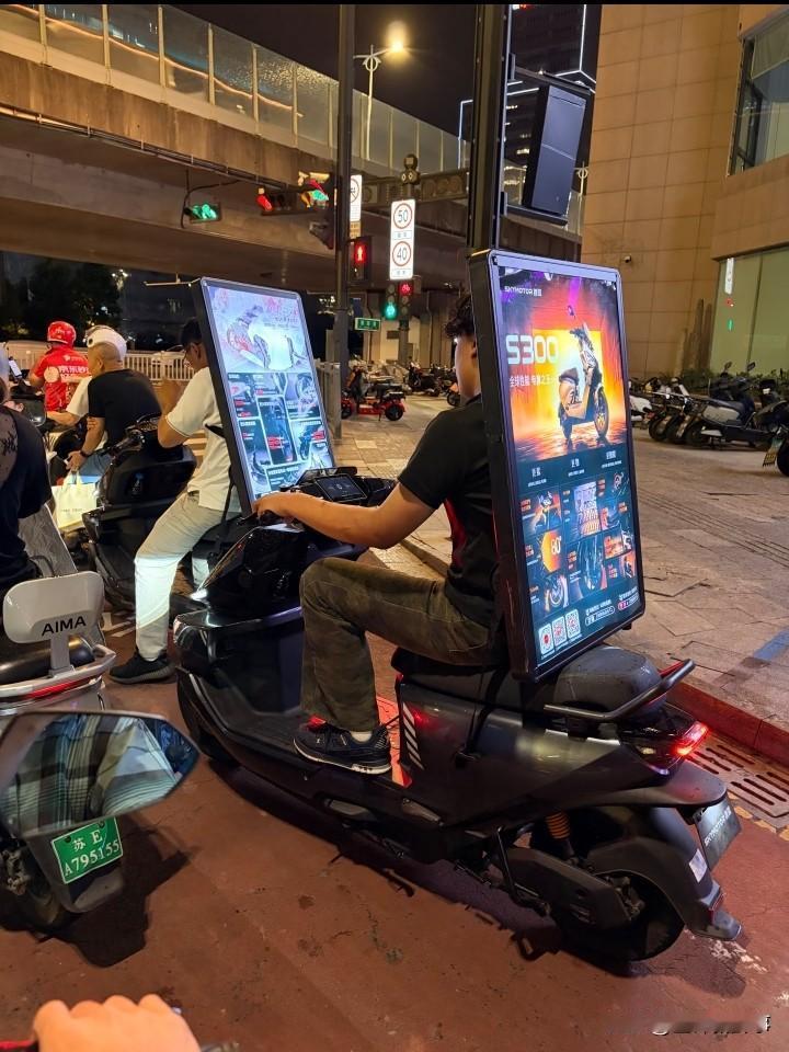现在的广告都这么卷吗？