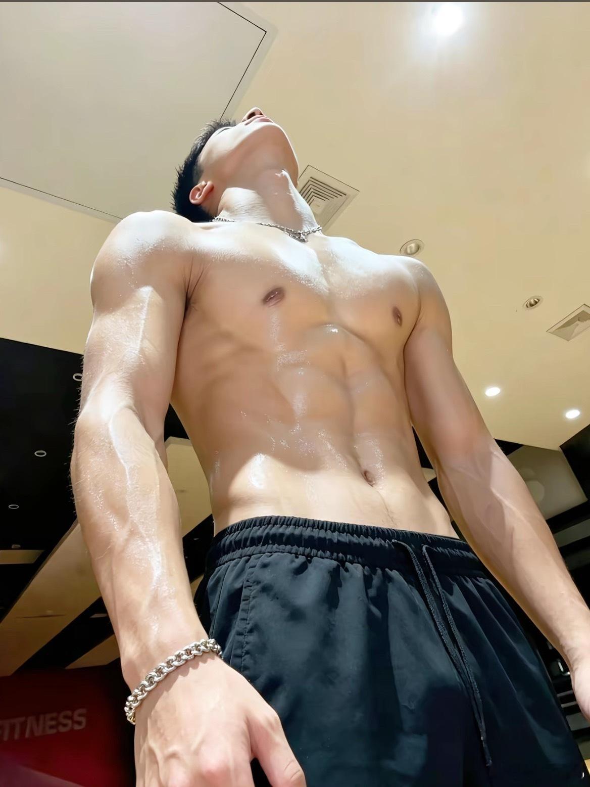 看爽了 