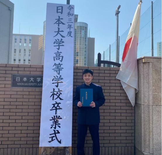 张本兄妹最容易被忽略的一面，球打到世界顶尖，父母却一直把乒乓球排在第3位。
 