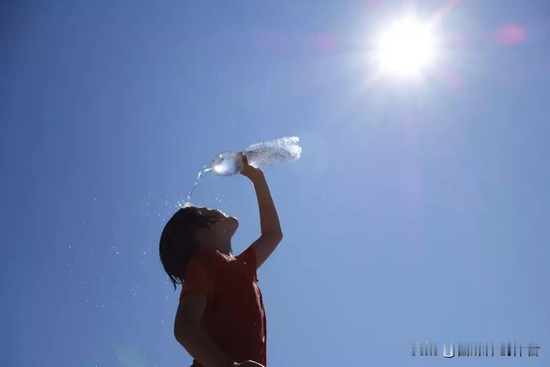连日来的高温天气，让不少地区民众真切感受到盛夏般的炙烤。气象部门持续监测显示，本