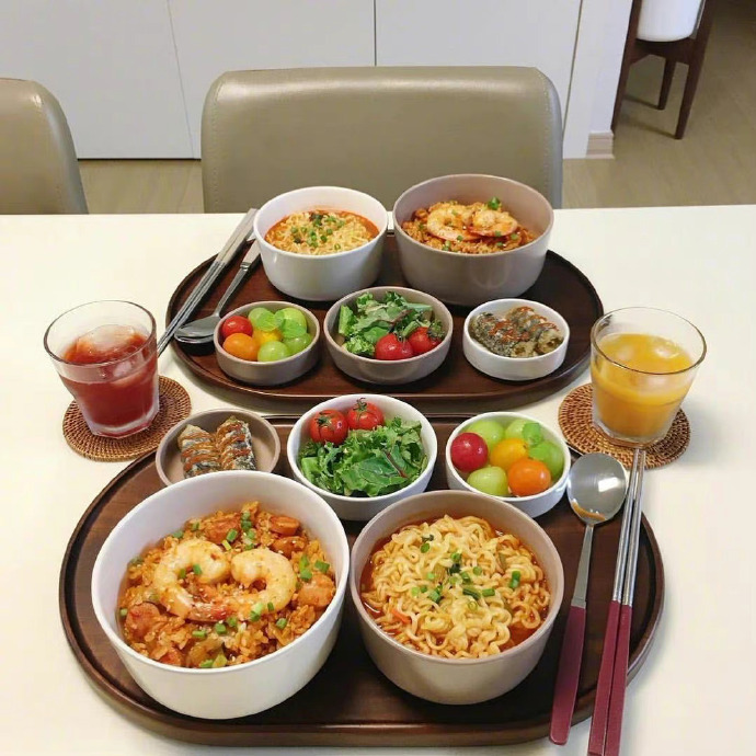 两个人的晚餐 忙碌的日子也要有仪式感。 