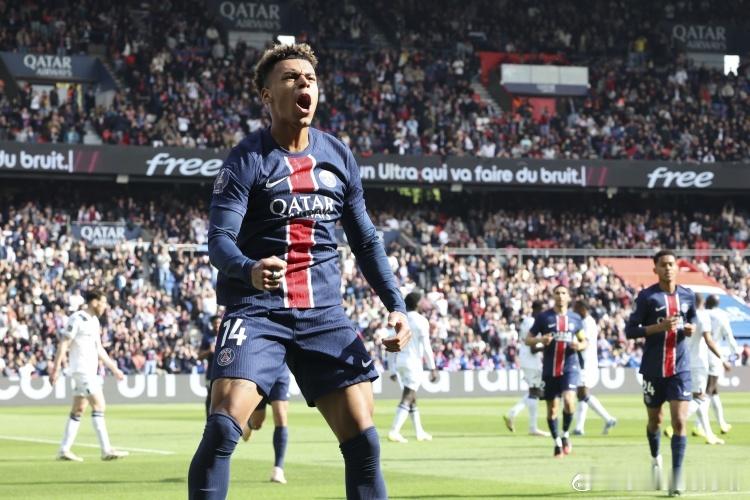 周日  法国杯看法012  斯特拉斯 VS 敦刻尔克本场给到斯特拉斯堡四档的支持