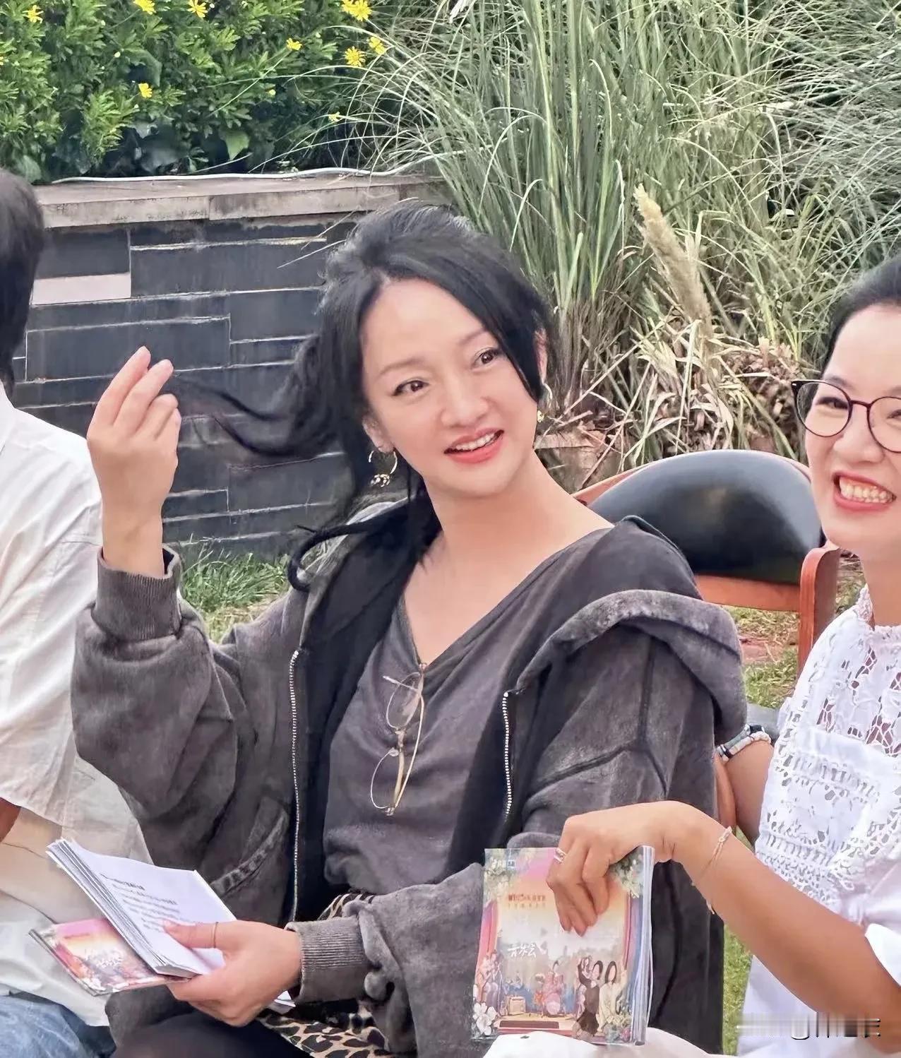 周迅是因为拍摄了如懿传才跌下神坛的吗？我感觉应该不是吧，因为如懿传一开播虽然反响