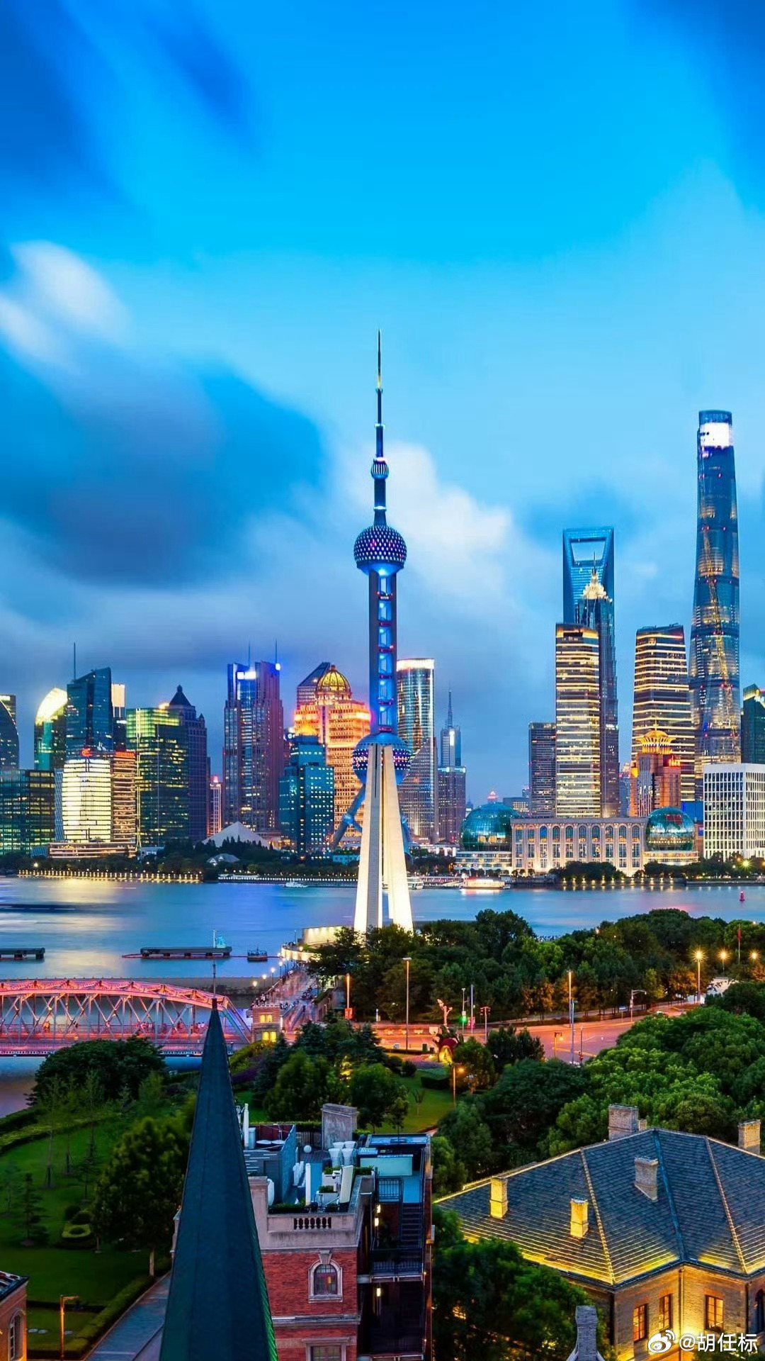 中国股市什么方法最容易赚钱？1.空仓等股灾。2.长期持股：一年大部分时间空仓，只
