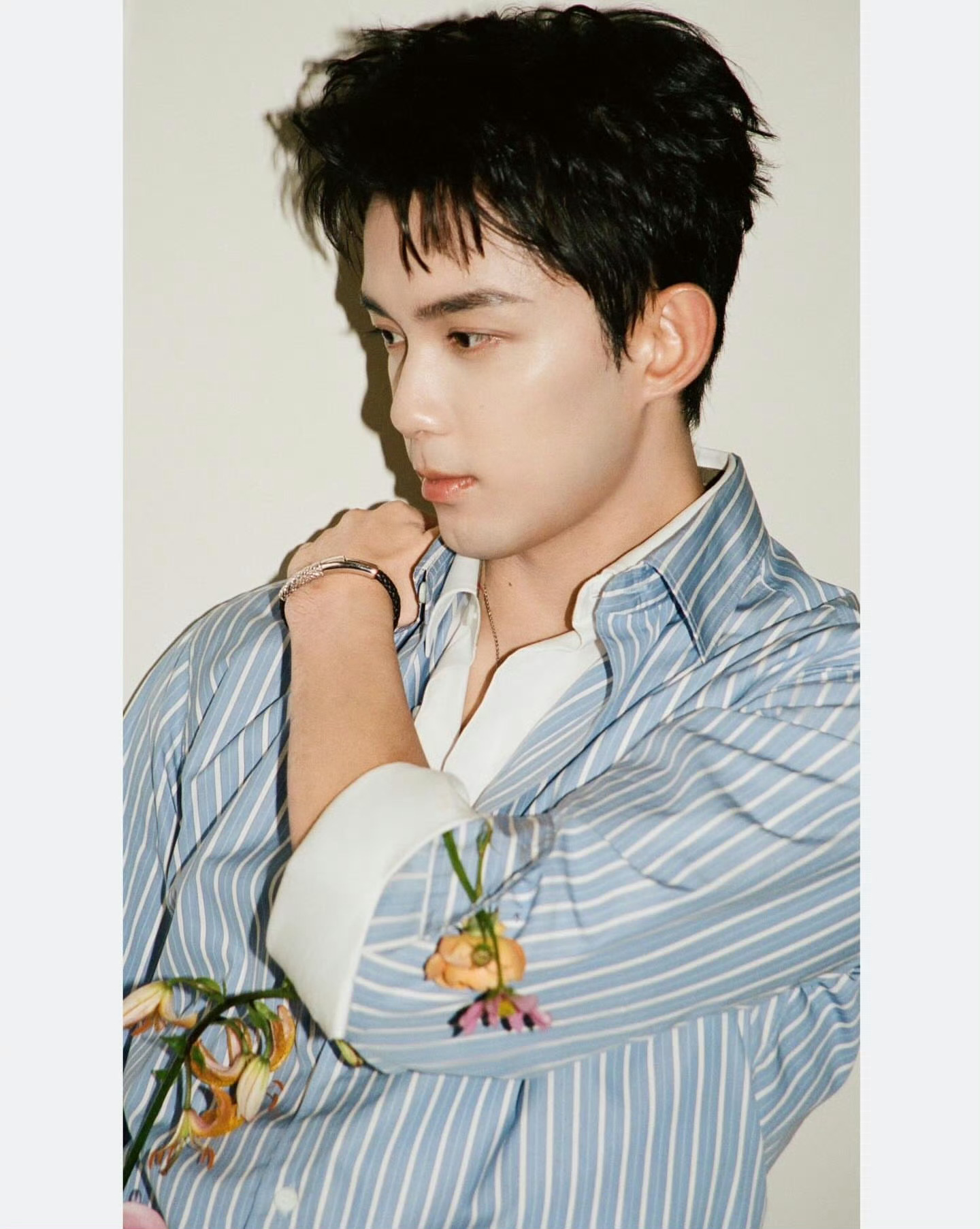 吴磊✖️Burberry 📷 “Step into summer” 🍃 