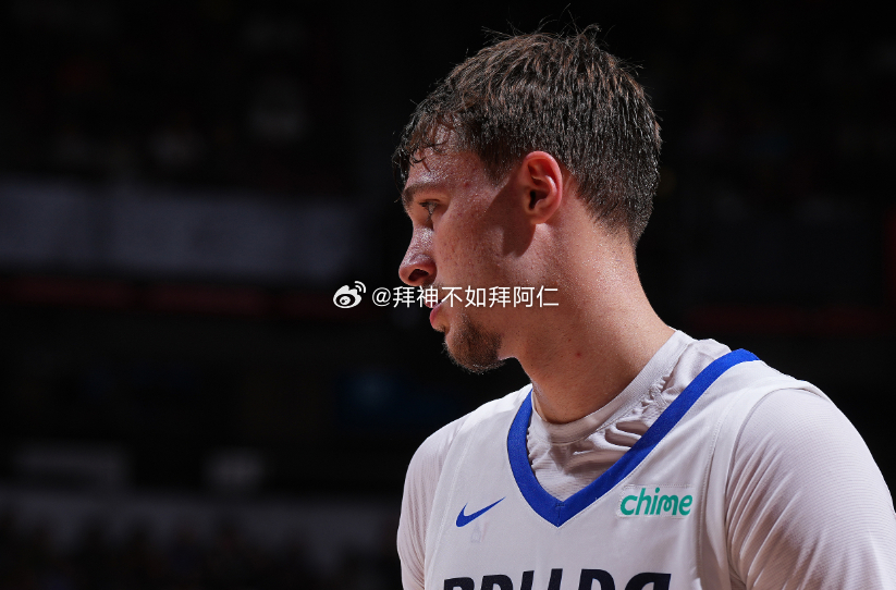 今日NBA常规赛继续进行，独行侠主场118-108击败热火。独行侠状元秀弗拉格出