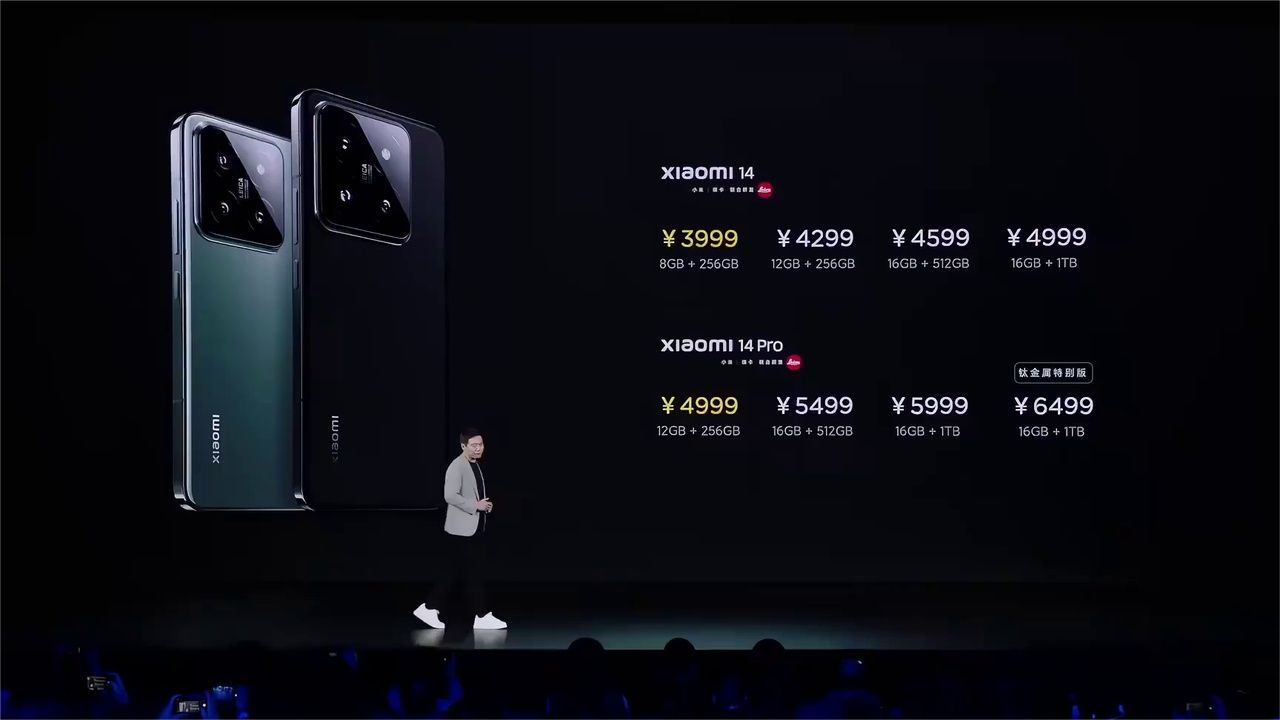 iPhone17大降价：官网却统一涨800元，线下最低便宜