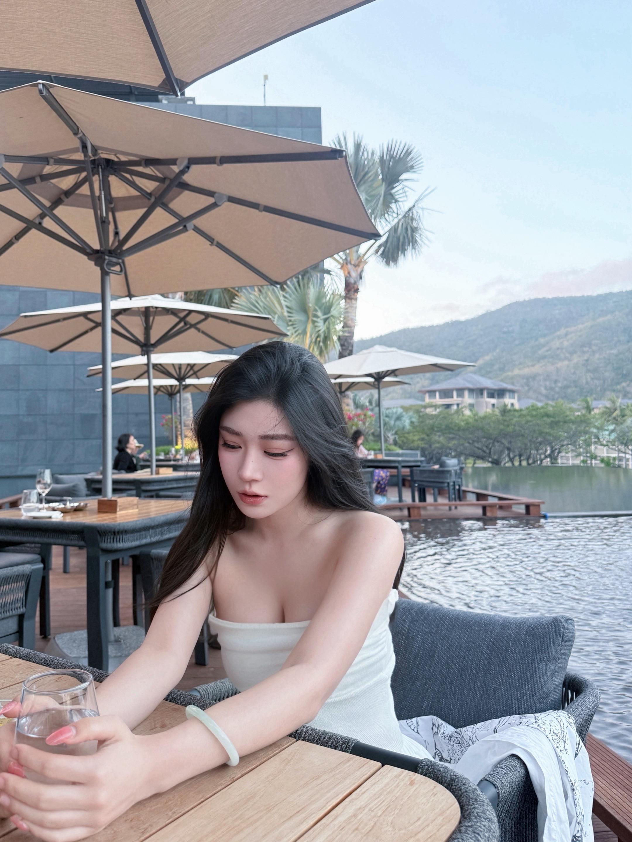 爱着你 像心跳 难触摸