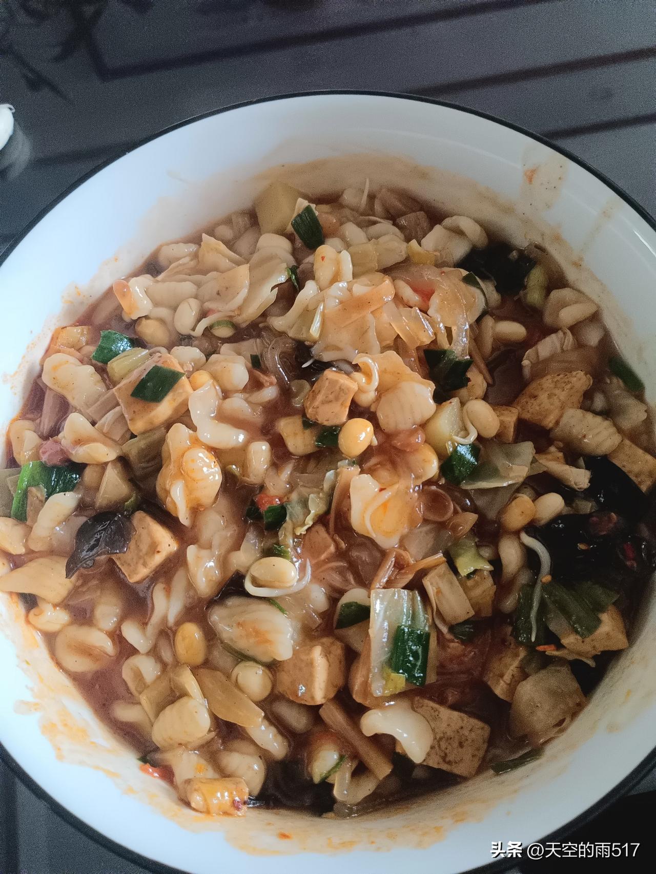 上午饭，家里有做的麻食子[机智]