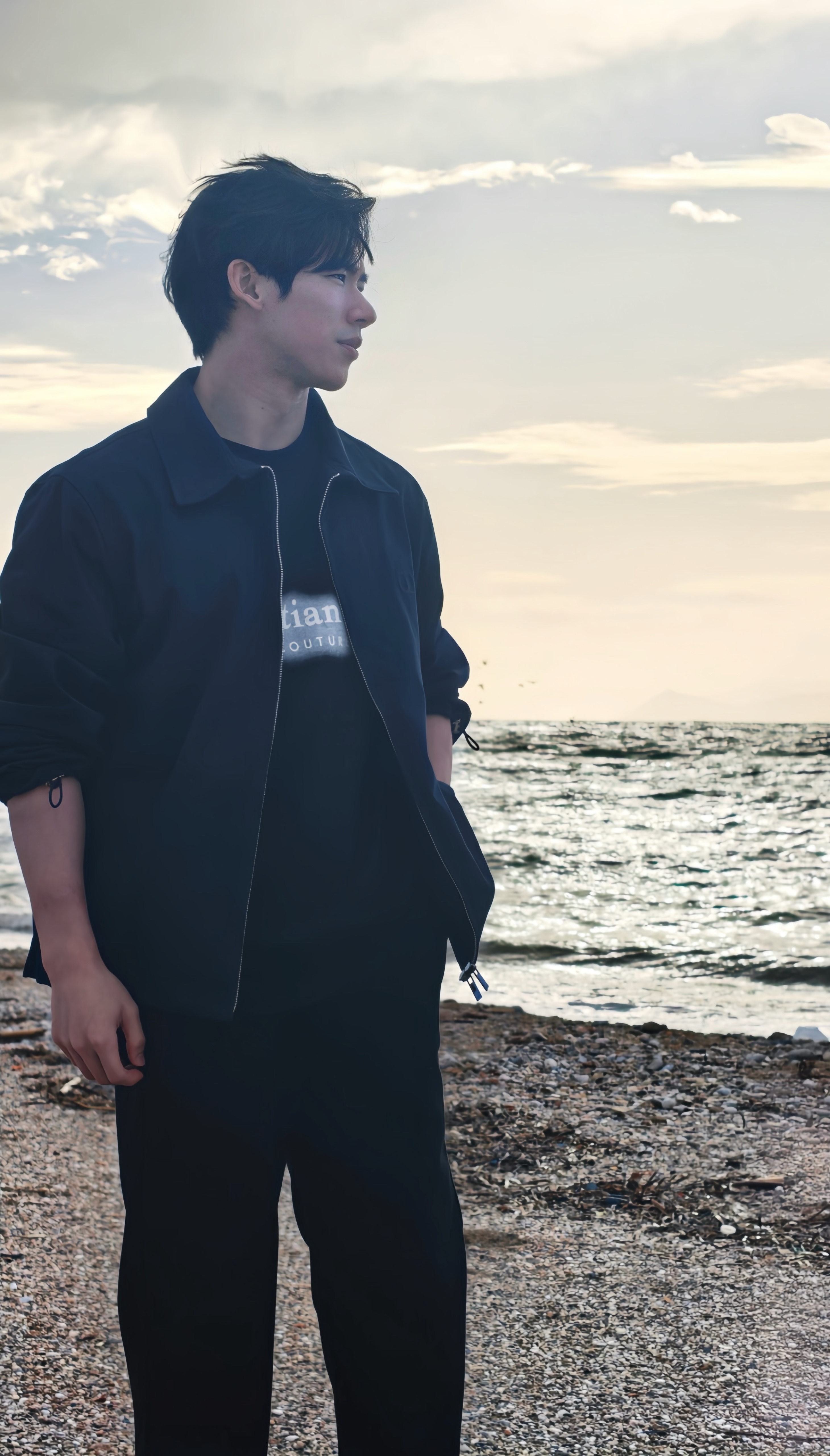 最后一张摆拍痕迹有点重了