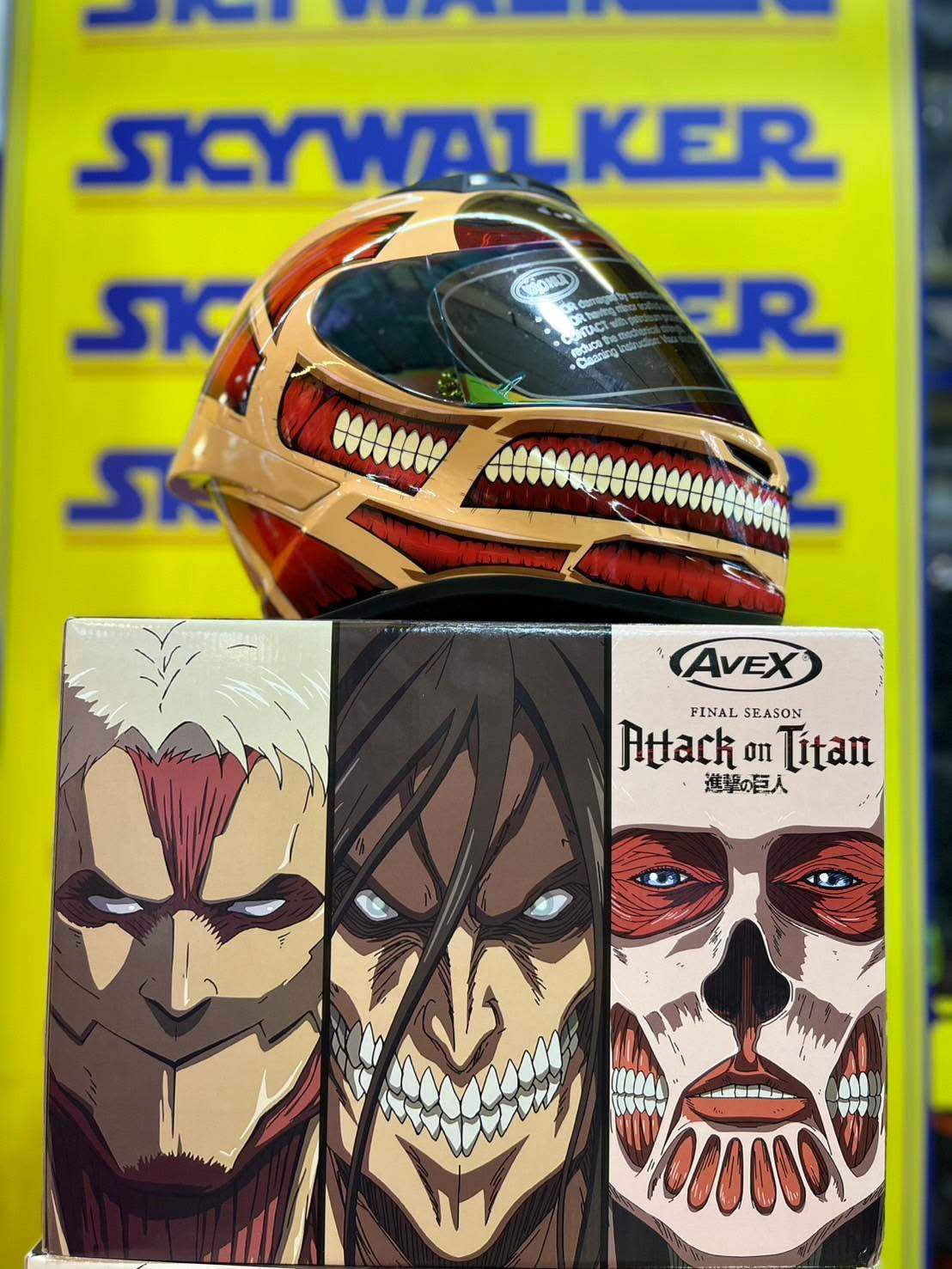 进击的巨人 Attack on titan×AVEX 合作头盔献出心脏🔥超值附