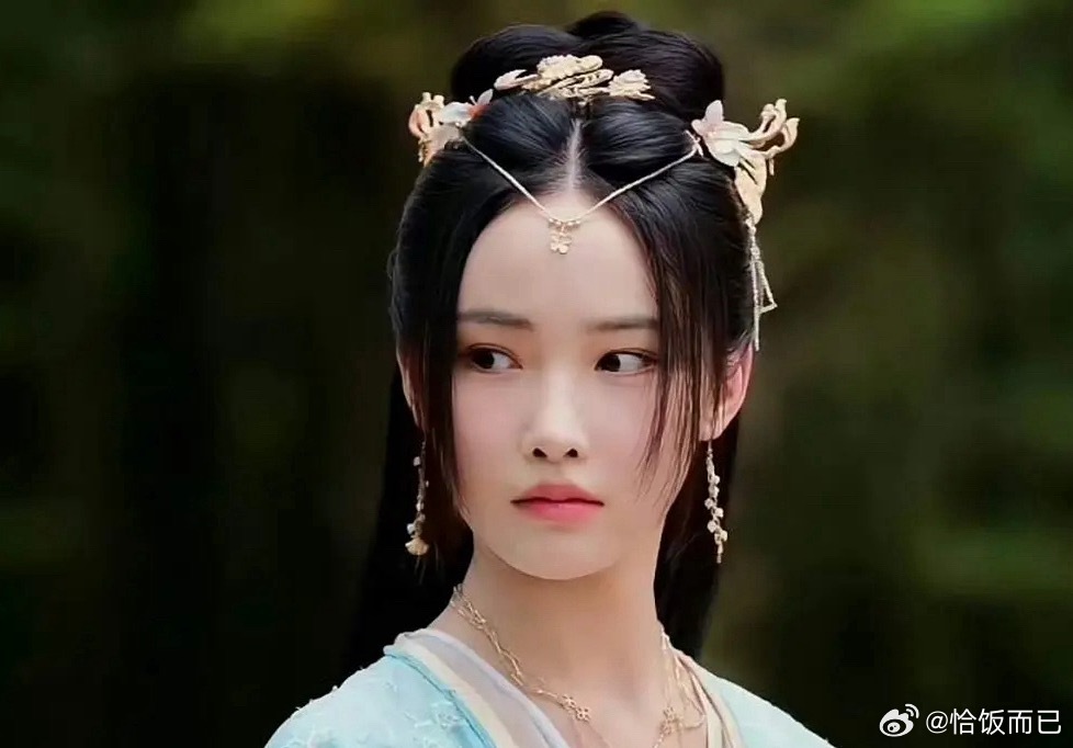 知竹的镜头属于完全换头😂 