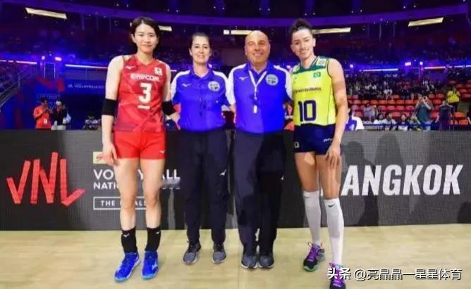 巴西女排vs日本！不得不说的5个事实[玫瑰]

1，加比无愧巨星，第二局她一锤定