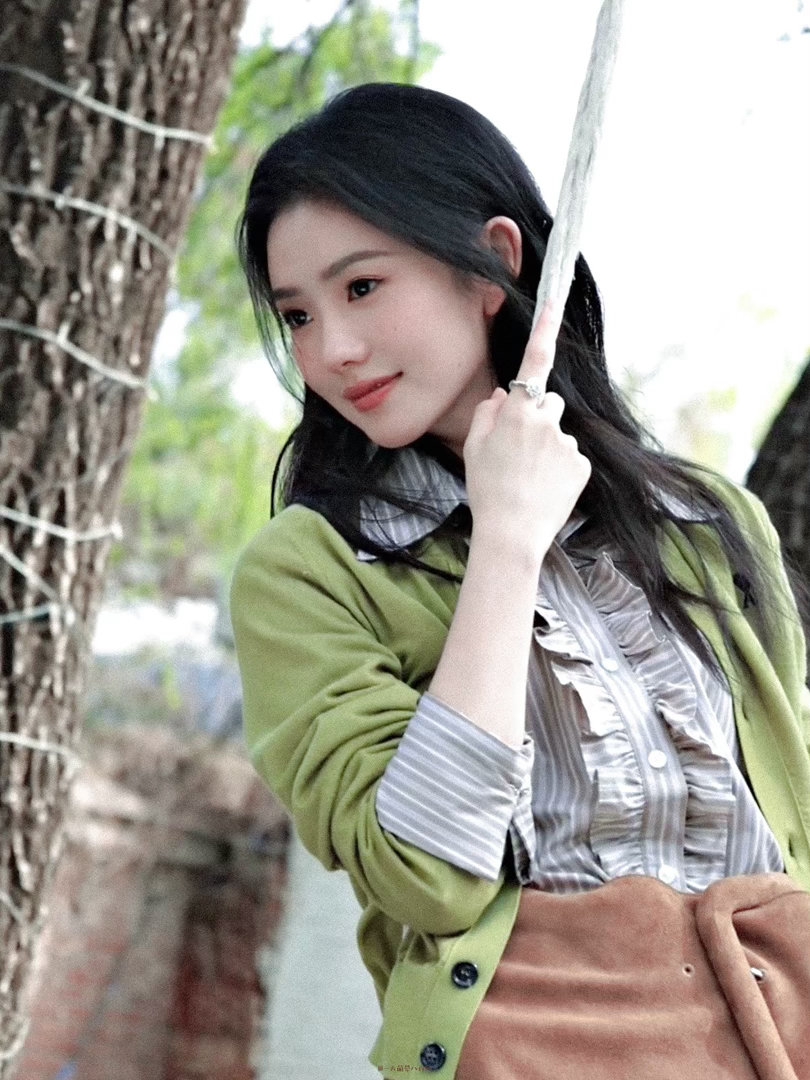 主角变恐怖故事了这剧情看得太有代入感隔着屏幕都能受到委屈🥺原著的剧情这样吗？好