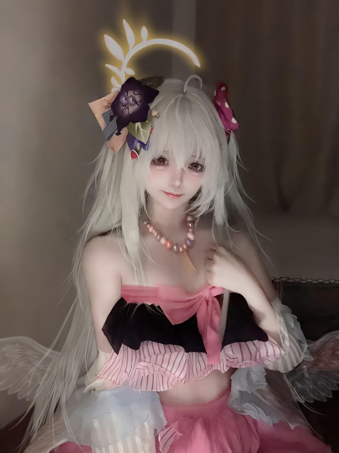 老师..在我身边吧。