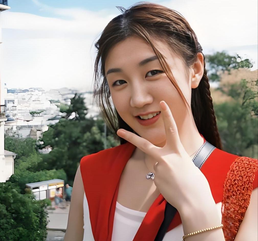 陈梦至今还是单身，你信吗？这位奥运卫冕冠军，私下其实是个被妈妈管着工资卡的“乖乖