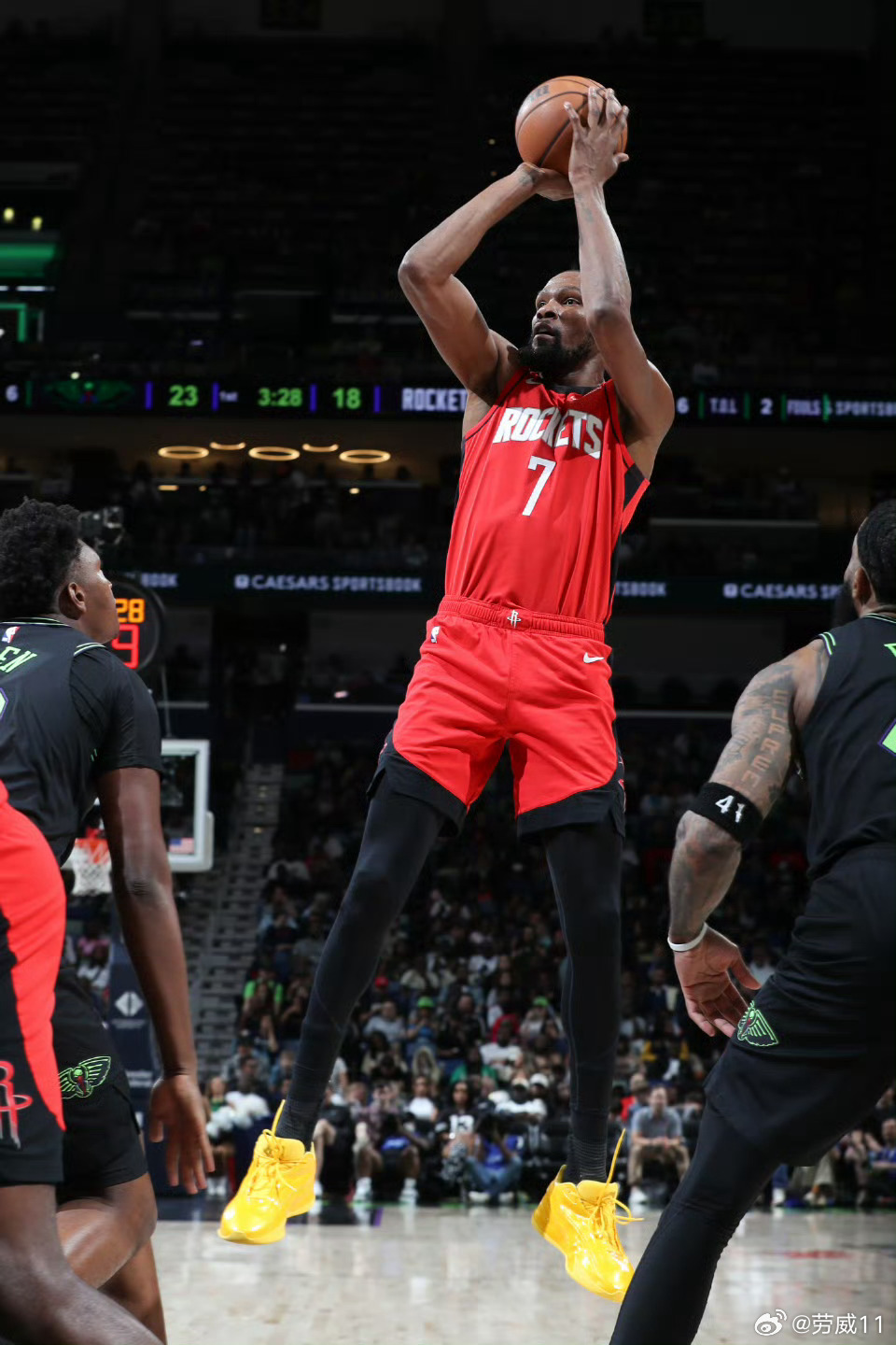 火箭134-102狂胜32分 送鹈鹕5连败，杜兰特3分仅7中1，申京36分13篮