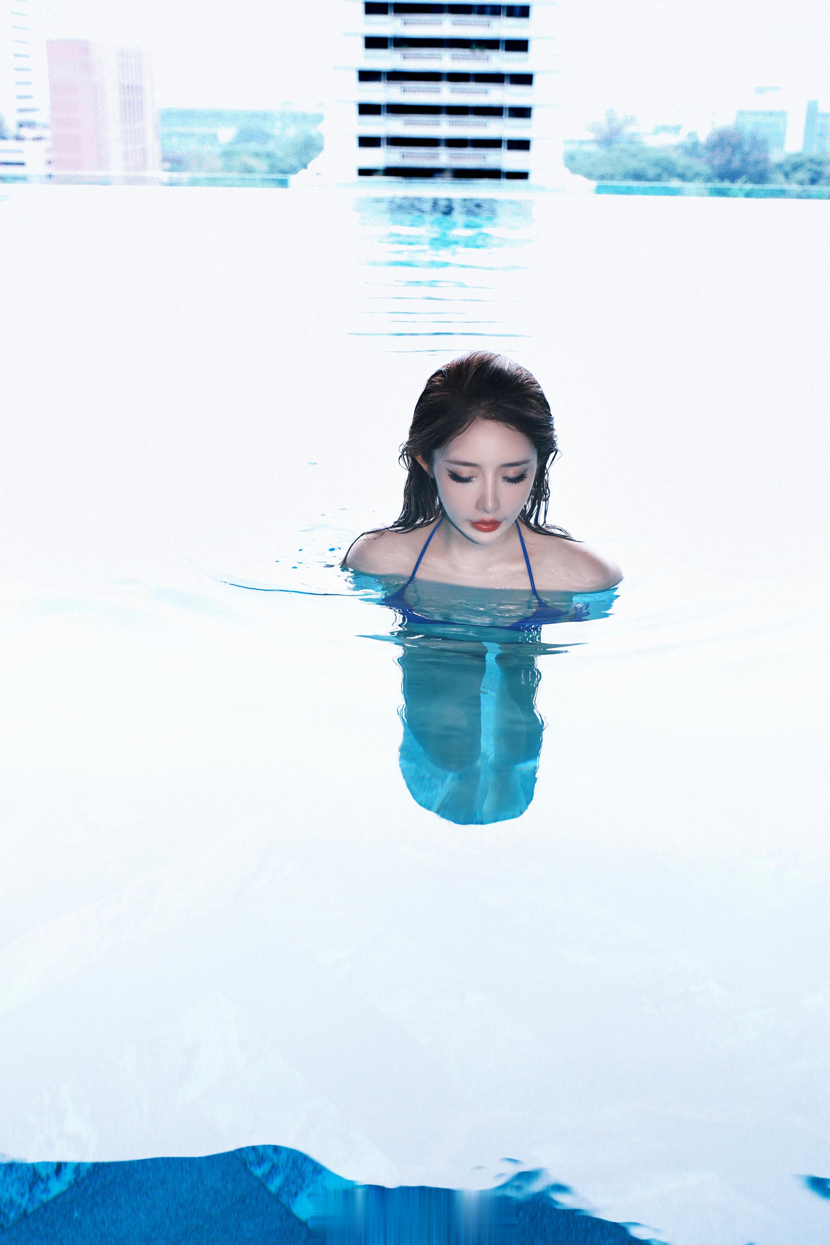 💙  💙你对我的百般注解和识读 并不构成万分之一的我却是一览无余的你 ​​​