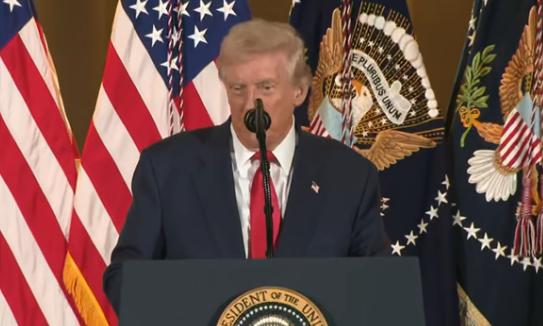 特朗普将太平洋战争称为“和日本有点小冲突”
【观察者网】美国C-SPAN电视台1