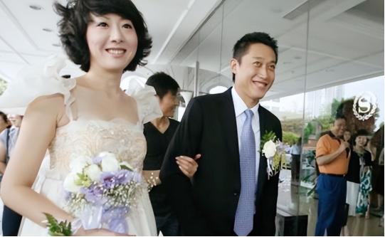 “我嫁给你，你捐出肾。”2013年，西安尿毒症女子为了活下去，和患骨髓瘤男子签下