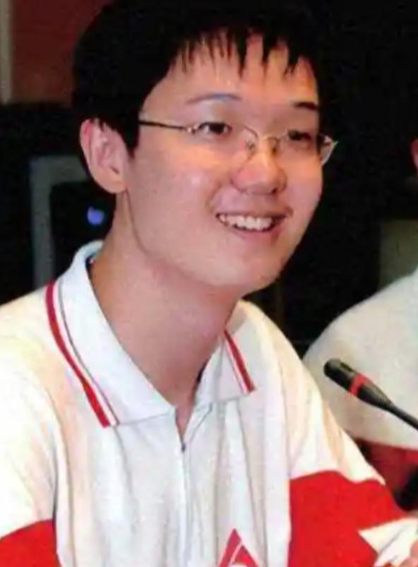 “我不上清北，我就要去美国！”北京一名高二男生，放着清北保送名额直接拒绝，扭头申
