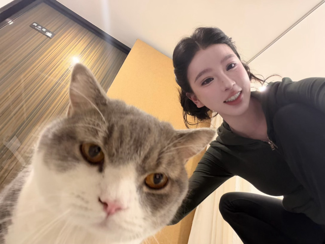 真公主小妹了🐈 ​​​