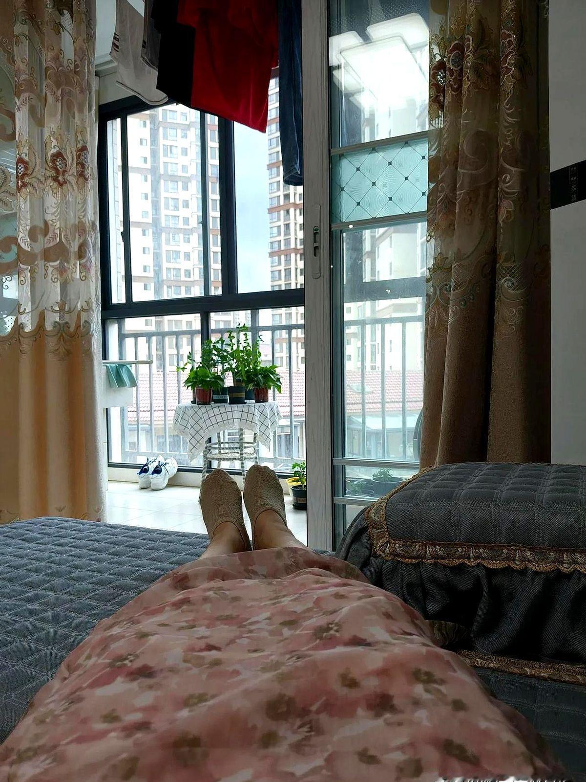 真心奉劝各位失业的朋友

如果你到现在还没找到工作

听我一句劝

反正我算是发
