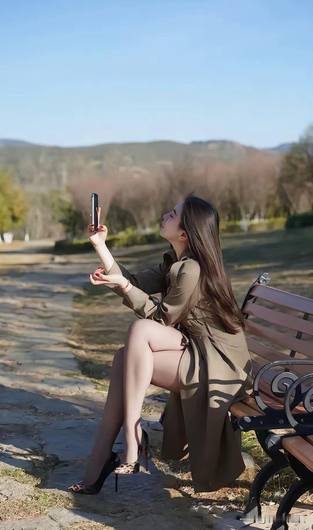 过年的年货有了，但是缺个这样的女朋友