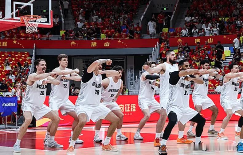 中国男篮77-84不敌新西兰男篮。

我其实不敢想在拥有nba球员和两三个在nc