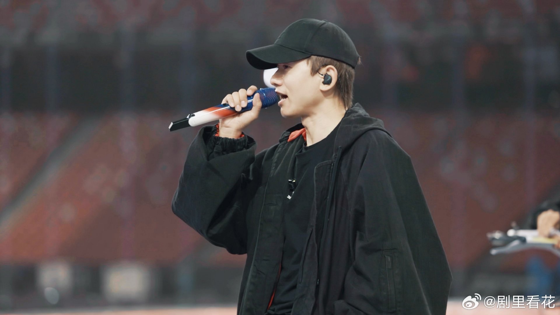 张杰天下这几句怒音给我听燃了 张杰唱《天下》永远不会让人失望！这几句怒音爆发力十