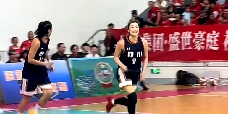 惊闻李梦想要出走土耳其联赛，有某支豪门俱乐部给她开出高额酬金？
李梦能重新打出身