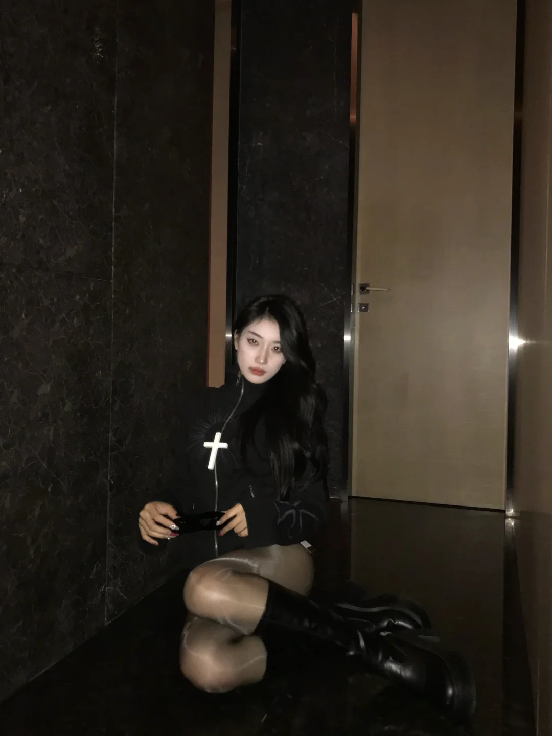 ✞